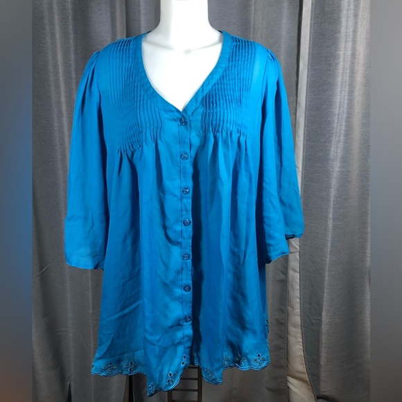 Love Denim 24/7 Women’s 22W Shear Batwing Blouse - Picture 2 of 13